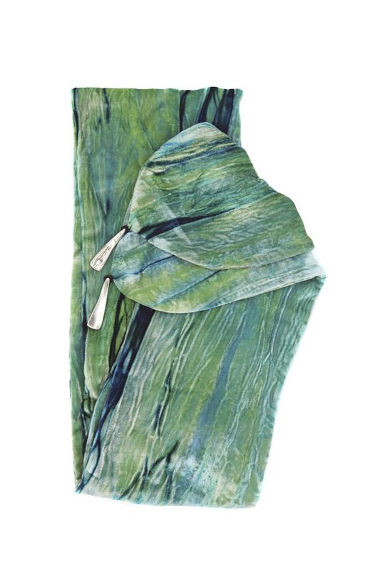 bufanda terciopelo de seda viridiana detalle margaret de arcos