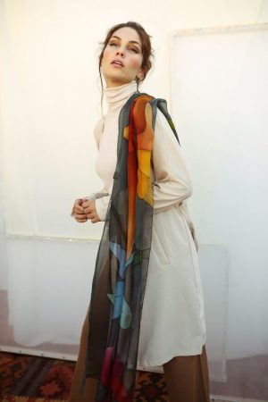 foulard de seda orquidea gris margaret de arcos